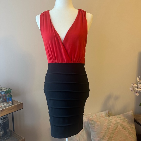 Charlotte Russe Dresses & Skirts - Bodycon deep v dress